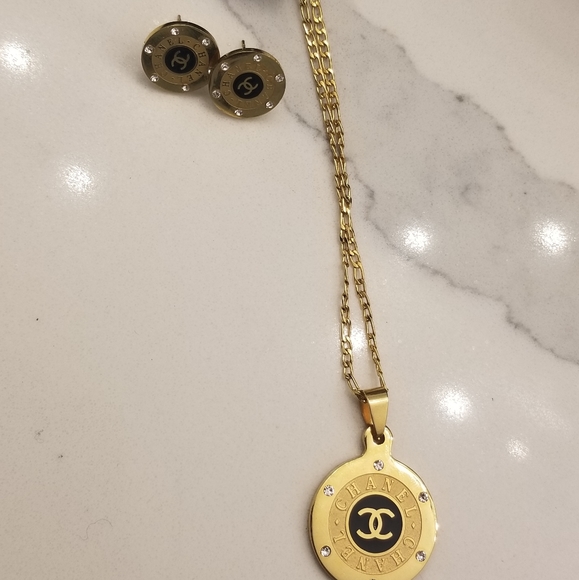 *SOLD* Authentic CHANEL set! 24k gold chain! - Picture 2 of 4